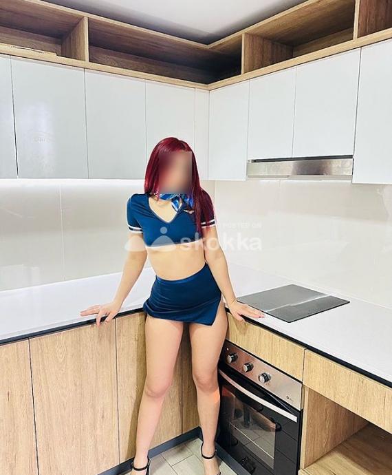 Roxy, sexy jovencita estrecha que te enloquecerá con mis encantos